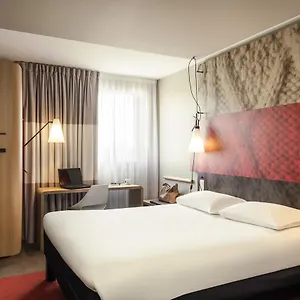 https://ibis-cambridge.cambridgehotelsuk.com